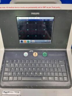 Philips PageWriter TC20 ECG Recorder on Trolley - 2