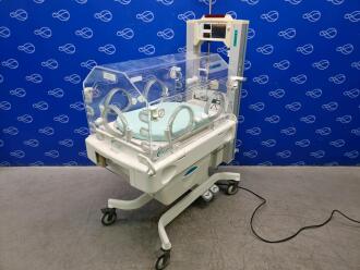 Ohmeda Giraffe Incubator