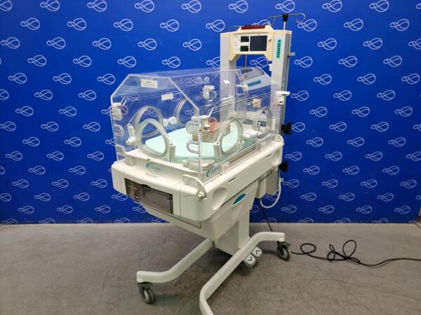 Ohmeda Giraffe Incubator