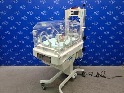 Ohmeda Giraffe Incubator