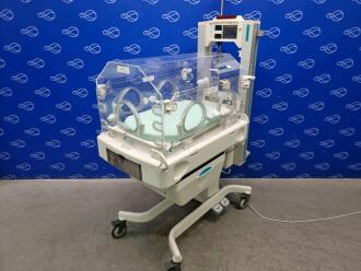 Ohmeda Giraffe Incubator
