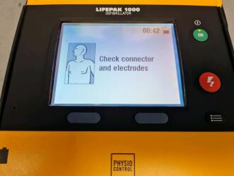 Physio-Control Lifepak 1000 Defibrillator - 2