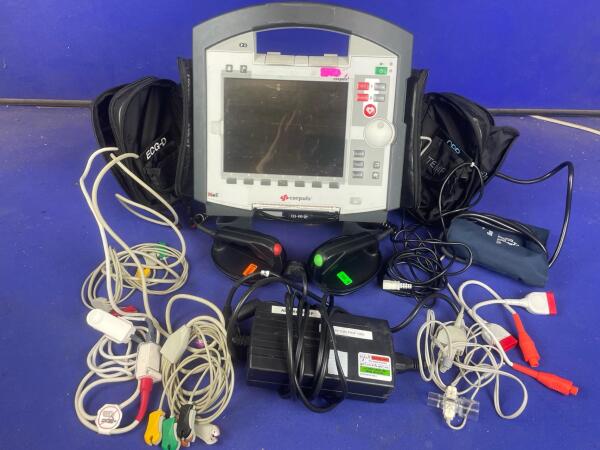Corpuls 3 Defibrillator with Pacer Function