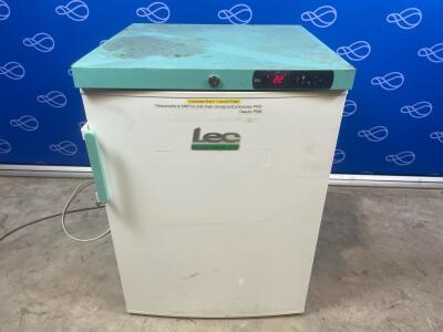 LEC PSR151UK Under Counter Refrigerator