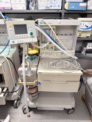 Data Ohmeda Aestiva 7100 Anaesthetic Machine