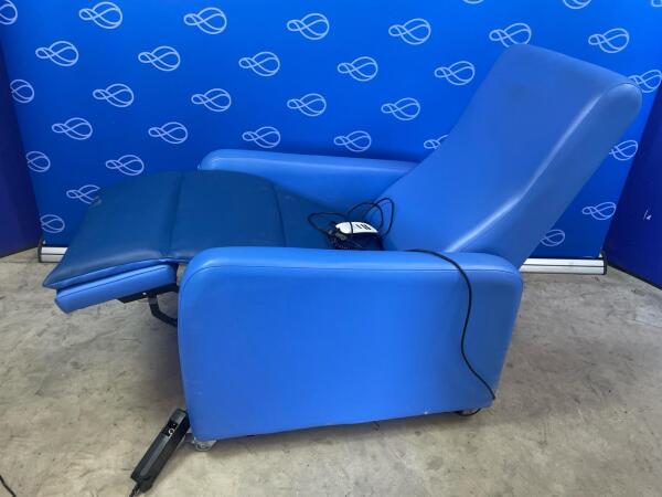Ocura Electric Armchair