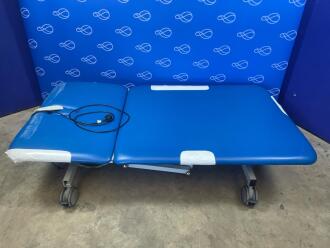 Plinth 2000 40 Series 2-Section Bariatric Electric Couch