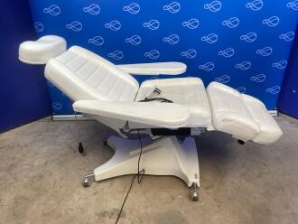 Cosmoderm D3M Patient Treatment Chair