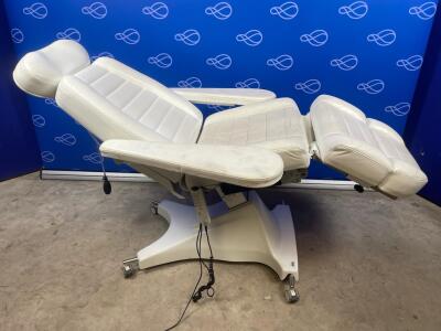 Cosmoderm D3M Patient Treatment Chair