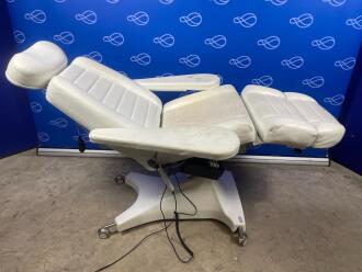 Cosmoderm D3M Patient Treatment Chair