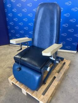 Beaumond Midmark Promotal Electric Examination Chair - 2