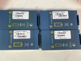 4 x Philips HS1 Defibrillators - 2