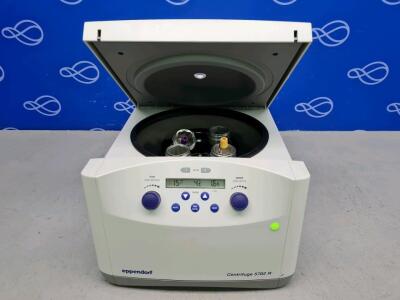 Eppendorf 5702 R Centrifuge