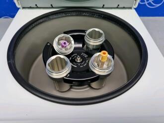 Eppendorf 5702 R Centrifuge - 3