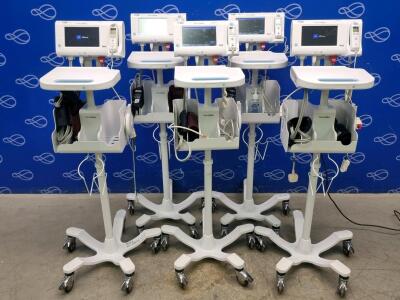 5 x Welch Allyn 75ME Connex Monitor and Welch Allyn 7000-APM Accessory Power Management Unit on Rollstand