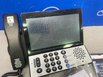 CapTel 2400iSPNBT Touch Screen Phone (boxed as new) - 2