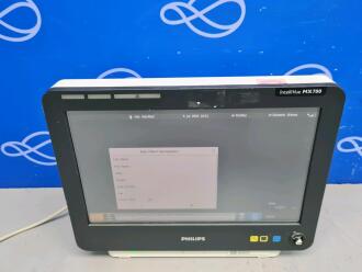 2 x Philips IntelliVue MX700 Patient Monitor - 2