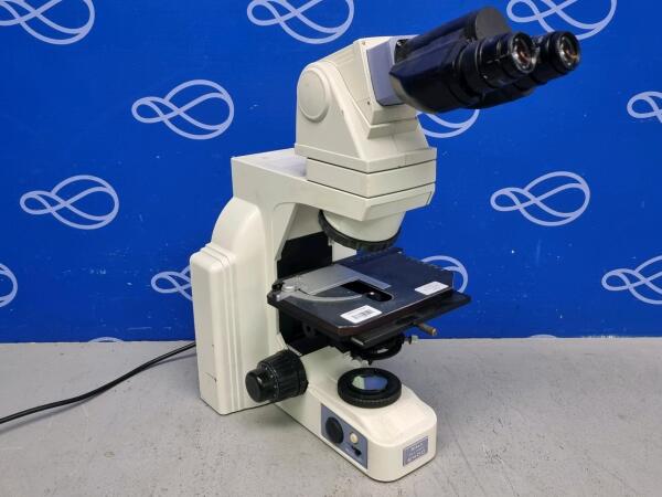 Nikon Eclipse E400 Bench Top Microscope