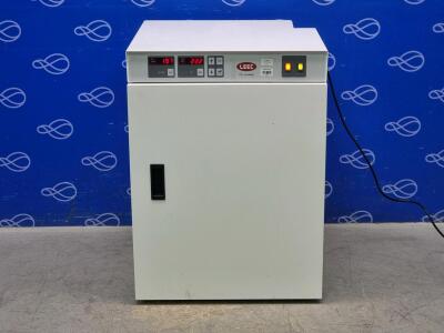 LEEC GA210 CO2 Incubator