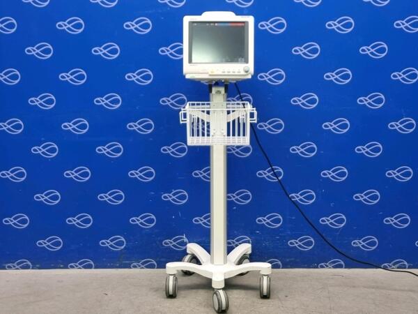 Mindray Beneview T5 Patient Monitor on Rollstand