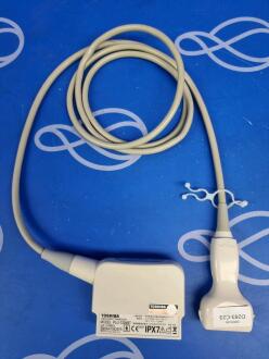 Toshiba Xario 200 Ultrasound Machine - No HDD - 7