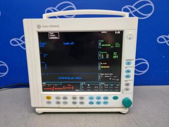 GE Datex-Ohmeda F-CM1-04 Patient Monitor & GE E-CAiO-00 Gas Module