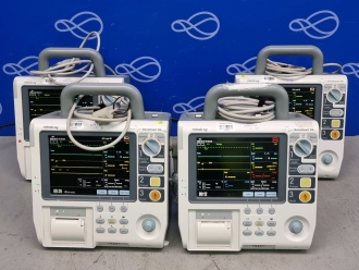 4 x Mindray BeneHeart D6 Defibrillator with Pacing Function