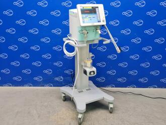 Aeomed VG70 Ventilator on Rollstand - 3
