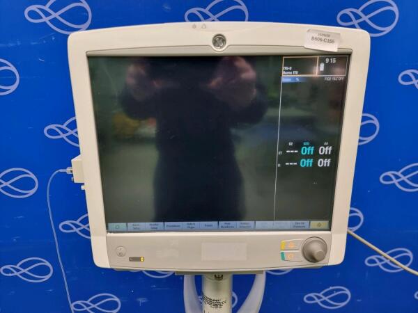 GE Carescape B650 Patient Monitor & GE E-COVX-00 Gas Module on Rollstand