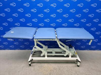 Huntleigh Akron Streamline 225 3-Section Electric Patient Couch