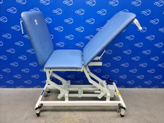 Huntleigh Akron Streamline 225 3-Section Electric Patient Couch - 2