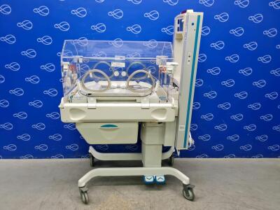 Ohmeda Medical Giraffe Incubator