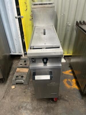 Falcon single basket floor standing fryer -Nat Gas