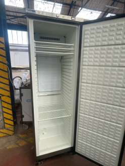 LEC SSC400S SS Upright Refrigerator - 2