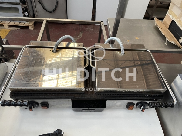 Maestrowave MEMT1605OXNS Double Panini Grill