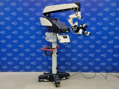 Leica M525 Operating Microscope on F40 Stand