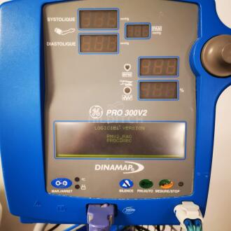 GE Dinamap PRO 300V2 Blood Pressure Monitor/Pulse Oximeter - 7