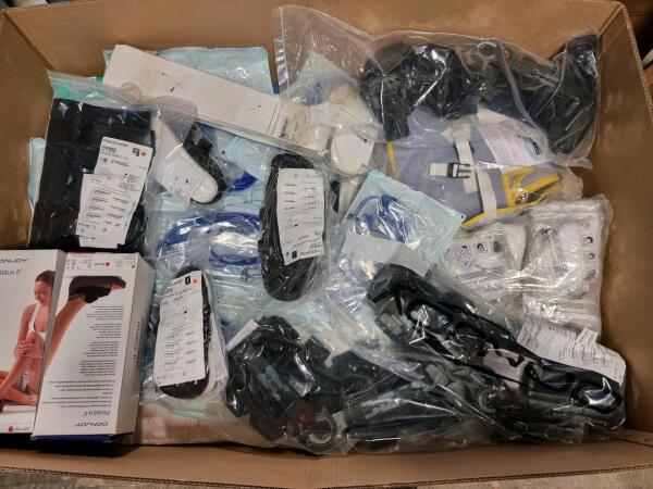 Quantity of Assorted Mixed Consumable/Orthopedic Items