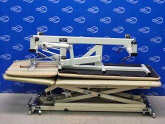 2 x 2 Pad Manually Height Adjusted Patient Couch