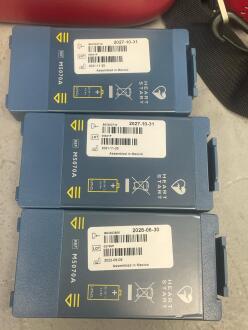 3 x Philips Heartstart FRx - 2