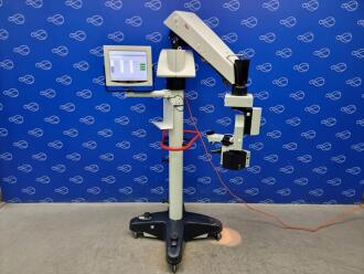 Leica M844 Operating Microscope on Leica F40 Base