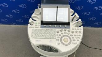 GE Voluson E8 BT19 Ultrasound System - 5