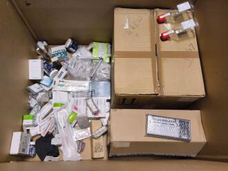 Quantity of Assorted Mixed Consumable/Orthopedic/Medical Items