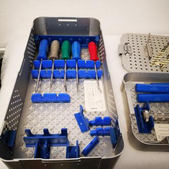 Quantity of Surgical Instruments - 4