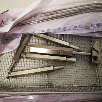 Quantity of Surgical Instruments - 12