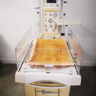 GE Giraffe Infant Resuscitation Table - 2
