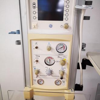 GE Giraffe Infant Resuscitation Table - 5