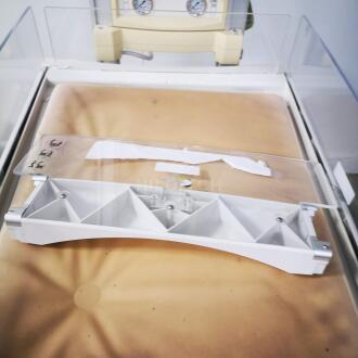 GE Panda Infant Resuscitation Table - 3