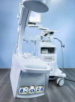 Hologic Fluoroscan Insight 2 Mini C Arm - 6