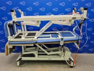 1 x Huntleigh Akron A2282A/2/SHS and 1 x Huntleigh A2283/8/2HS 3-Section Electric Examination Couch
